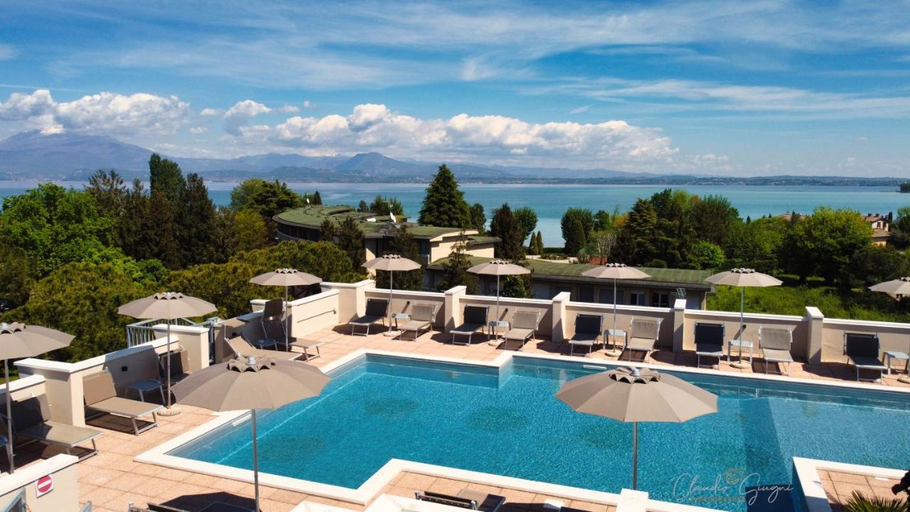 Hotel Alfieri Сірміоне Екстер'єр фото