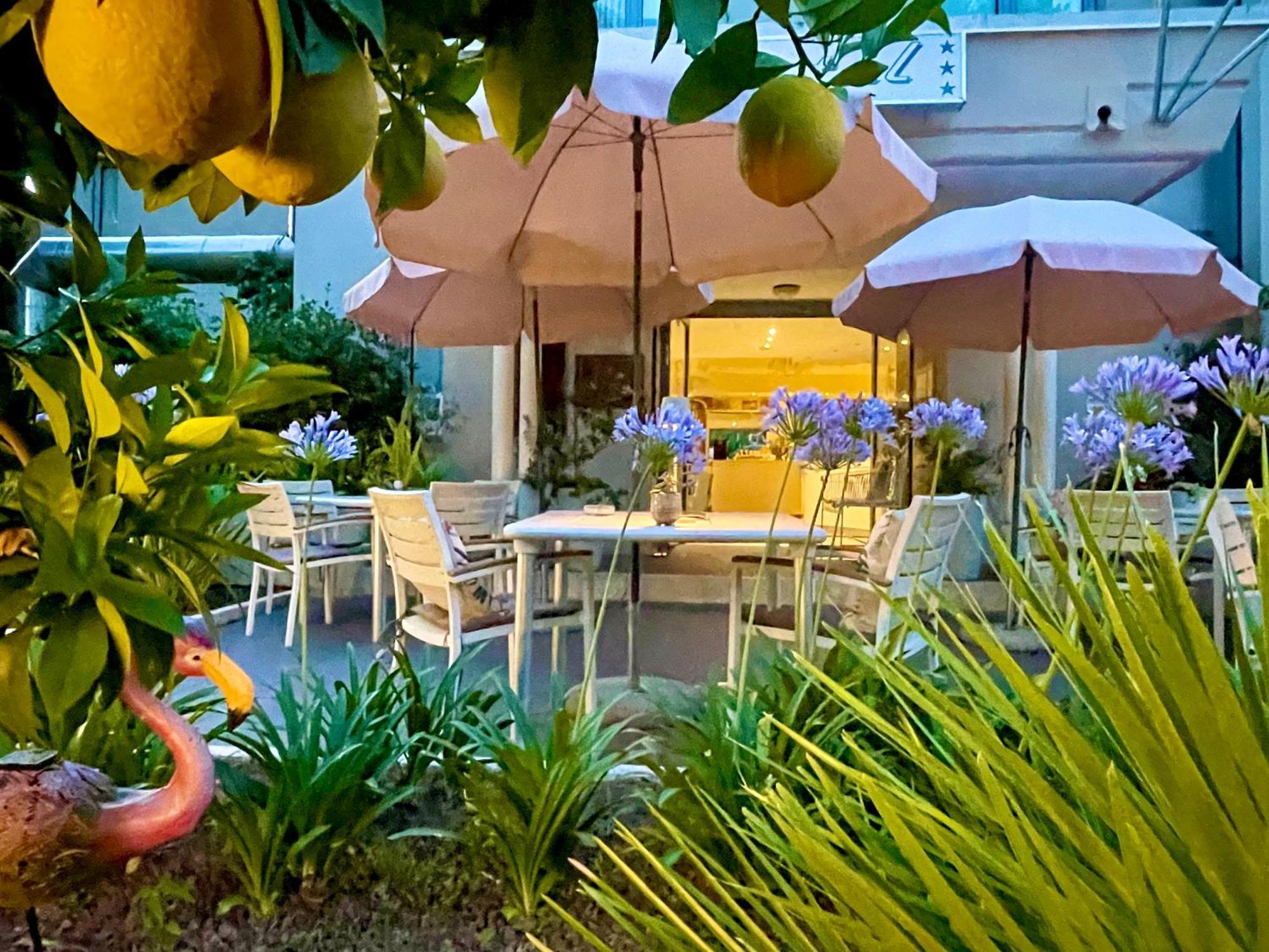 Hotel Alfieri Сірміоне Екстер'єр фото