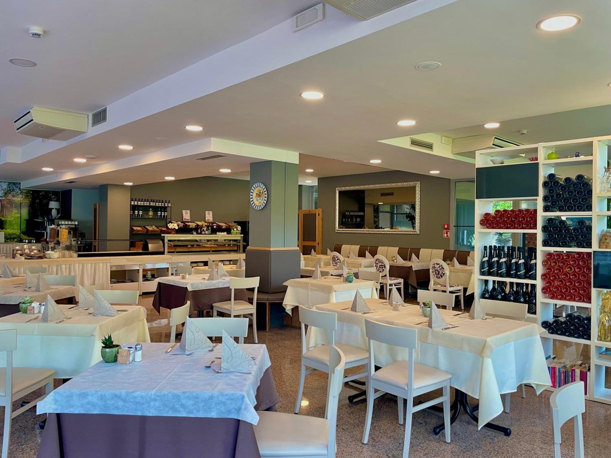 Hotel Alfieri Сірміоне Екстер'єр фото